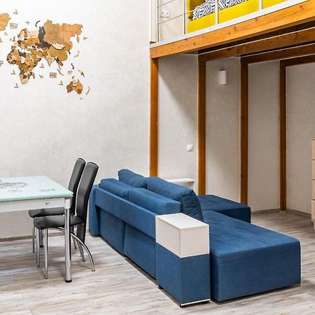 Apartment On Kovzhuna Street リヴィウ エクステリア 写真