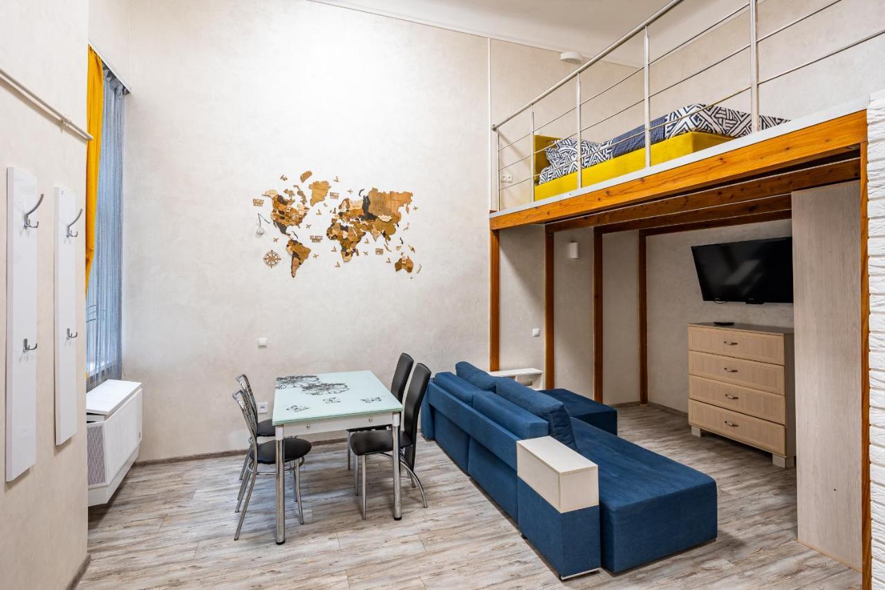 Apartment On Kovzhuna Street リヴィウ エクステリア 写真